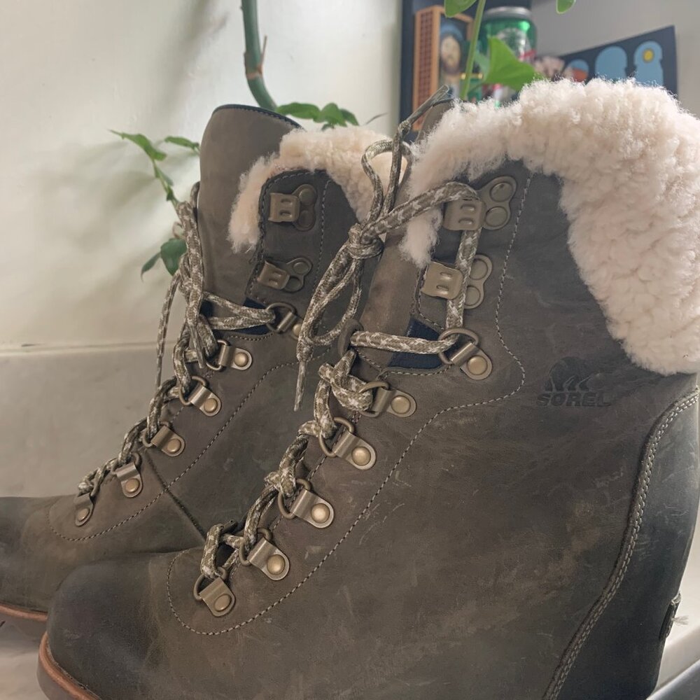Sorel Conquest Wedge Boots